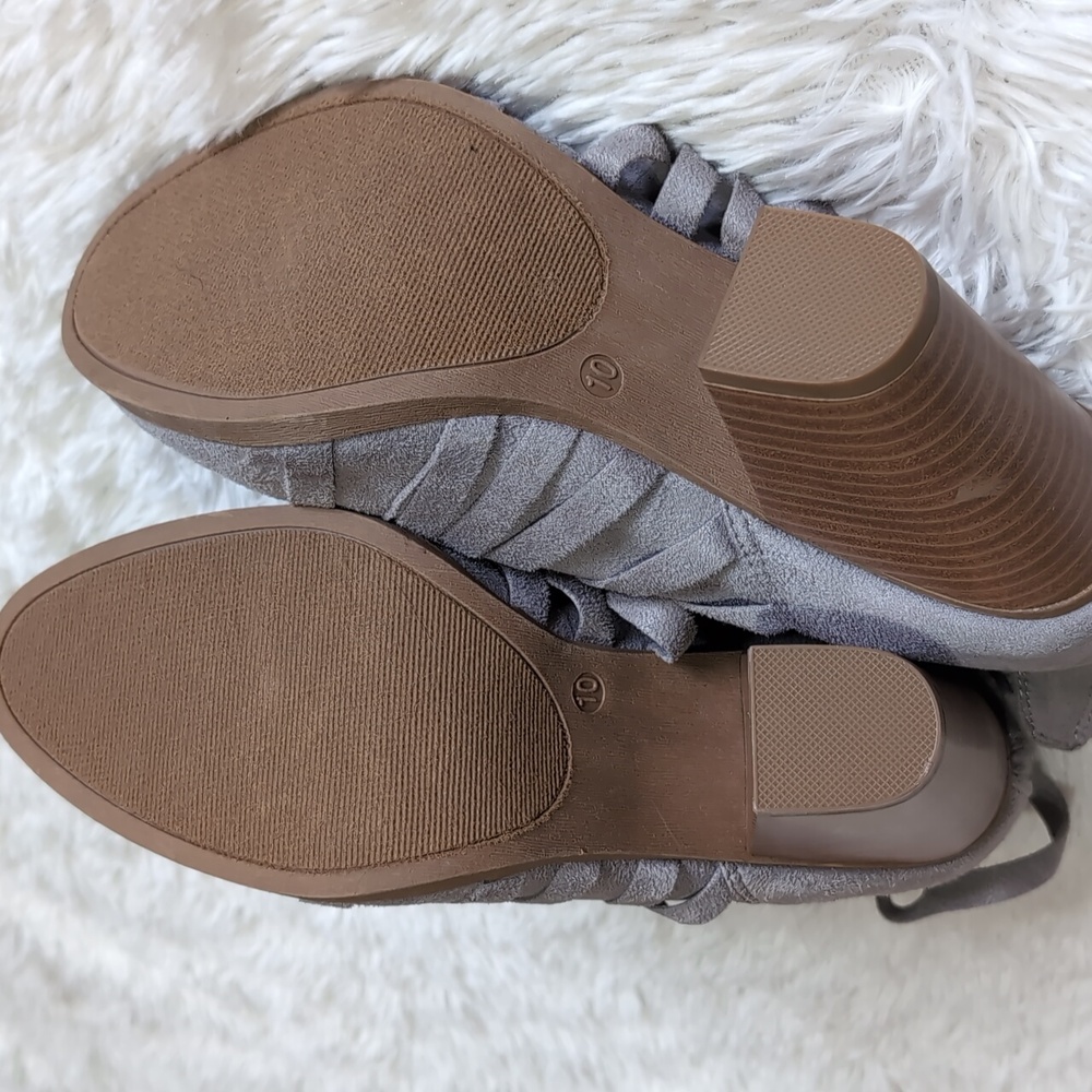 🔴SALE! Journee Collection Grey Faux Suede Selena Strappy Ankle Booties Size 10 - Picture 13 of 14